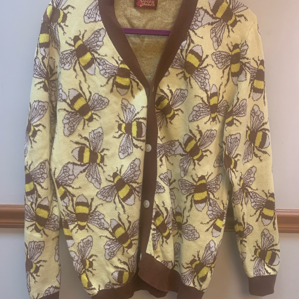 Sleepy Peach Bee Cardigan